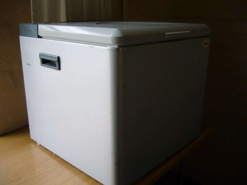 Kellerman Snomaster 40L Camping Fridge
